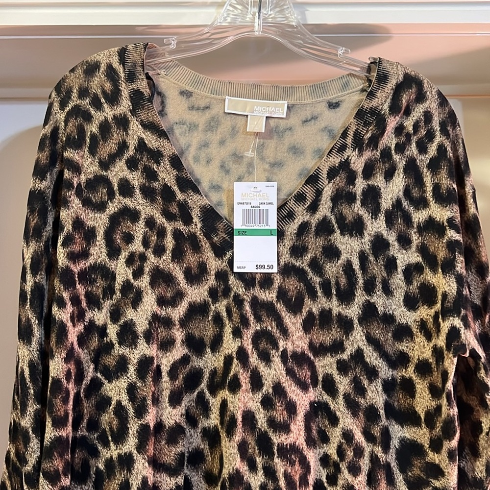 Women’s top - Picture 2 of 6
